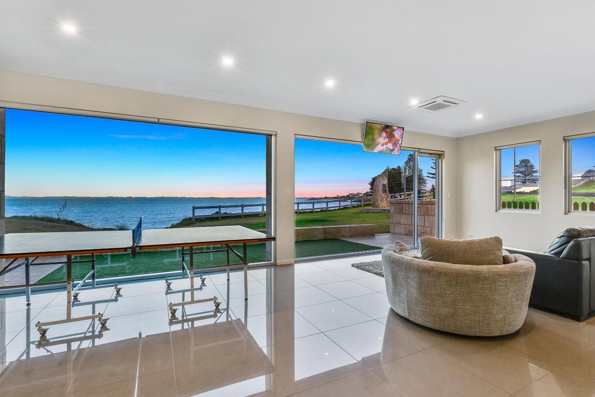 Aloha Waterfront Properties رداء الغرفة الصورة